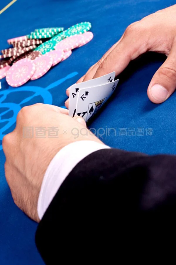 pg娱乐棋牌-炸金花